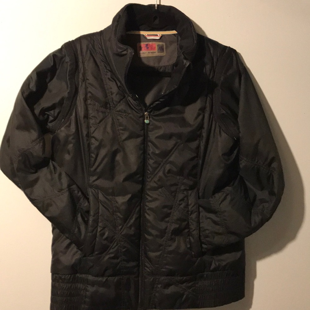 Quilted UNDER ARMOUR Puffer w/ Zip-off Sleeves